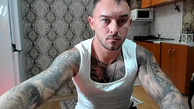 Snapshot of Jonmusclemaster chatting on October 2025 08:32:01 PM Jonmusclemaster online show from October 2025 08:32:01 PM