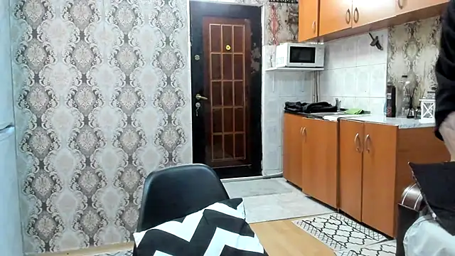 Snapshot of Jonmusclemaster chatting on November 2025 09:04:01 PM Jonmusclemaster online show from November 2025 09:04:01 PM