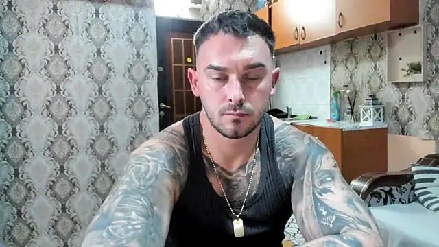 Snapshot of Jonmusclemaster chatting on November 2025 08:53:02 PM Jonmusclemaster online show from November 2025 08:53:02 PM