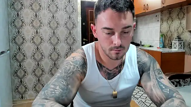 Snapshot of Jonmusclemaster chatting on November 2025 09:16:01 PM Jonmusclemaster online show from November 2025 09:16:01 PM