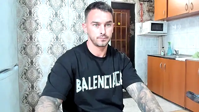 Snapshot of Jonmusclemaster chatting on July 2026 08:39:01 PM Jonmusclemaster online show from July 2026 08:39:01 PM