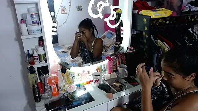 kiara milf  online show from June 2026 06:23:01 PM