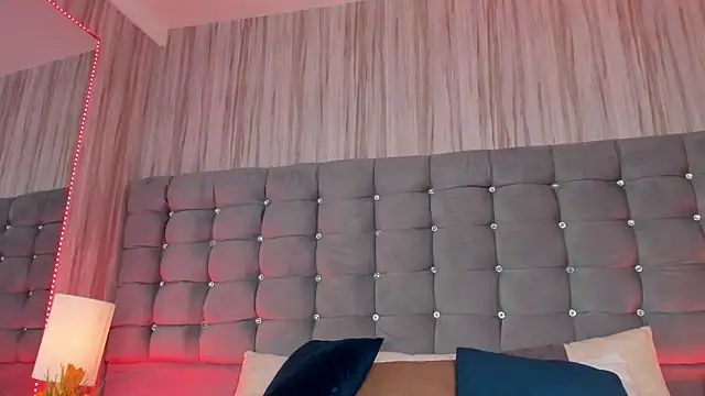 Poacahontasfg online show from October 2025 04:07:02 AM