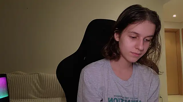 VanessaBayer2 online show from December 2024 12:27:02 PM