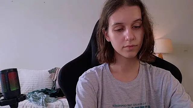 VanessaBayer2 online show from December 2024 04:09:01 AM