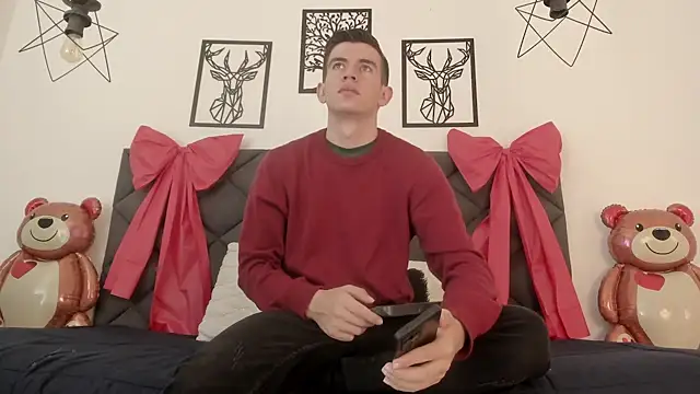 MikaelSlow online show from February 2025 04:32:02 AM