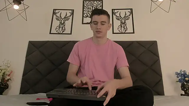 MikaelSlow online show from February 2025 04:20:01 AM