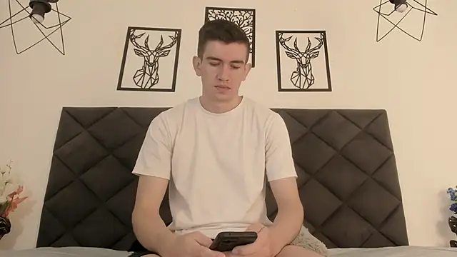 MikaelSlow online show from March 2025 07:13:02 AM