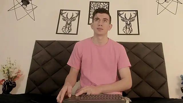 MikaelSlow online show from March 2025 05:22:02 AM