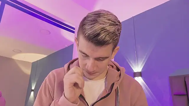 MikaelSlow online show from March 2026 03:45:02 AM