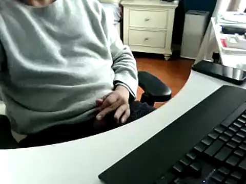 big-pig online show from February 2025 05:05:01 AM