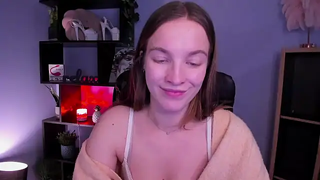 Snapshot of kenzie_x chatting on December 2024 10:34:02 AM kenzie x online show from December 2024 10:34:02 AM