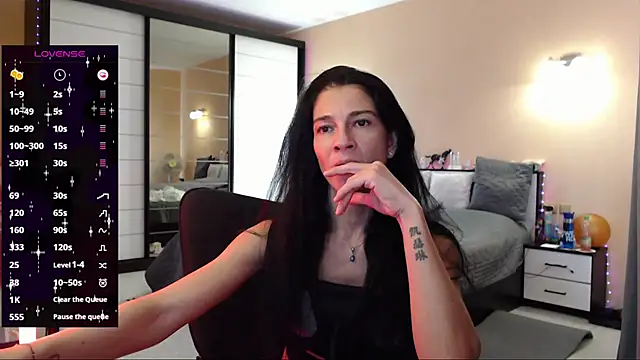 Snapshot of DelicateKiss chatting on November 2025 09:32:02 AM DelicateKiss online show from November 2025 09:32:02 AM