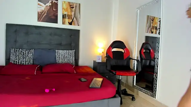 MarilynDavies online show from February 2025 11:24:01 PM