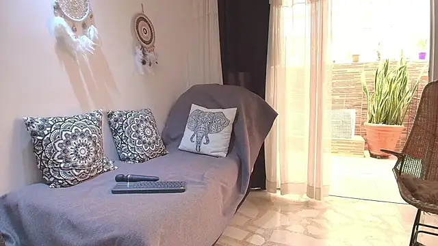 MarilynDavies online show from March 2025 04:37:01 PM