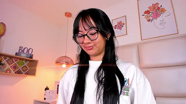 Snapshot of Aily_Yozuko chatting on January 2025 09:39:01 AM Aily Yozuko online show from January 2025 09:39:01 AM