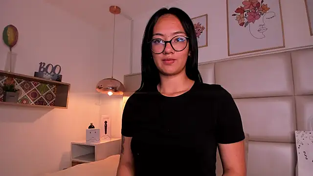 Snapshot of Aily_Yozuko chatting on February 2025 07:15:02 AM Aily Yozuko online show from February 2025 07:15:02 AM