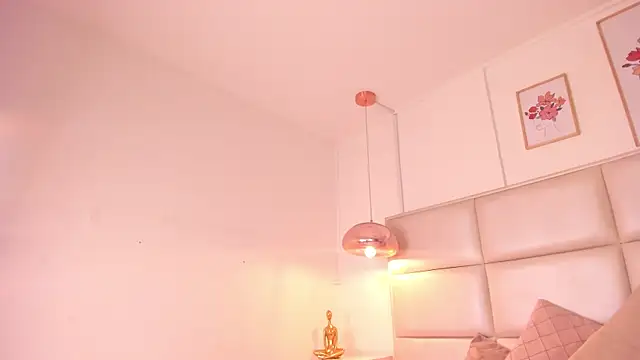 Snapshot of Aily_Yozuko chatting on March 2025 02:51:02 AM Aily Yozuko online show from March 2025 02:51:02 AM