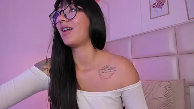 Snapshot of Aily_Yozuko chatting on March 2025 07:03:02 AM Aily Yozuko online show from March 2025 07:03:02 AM