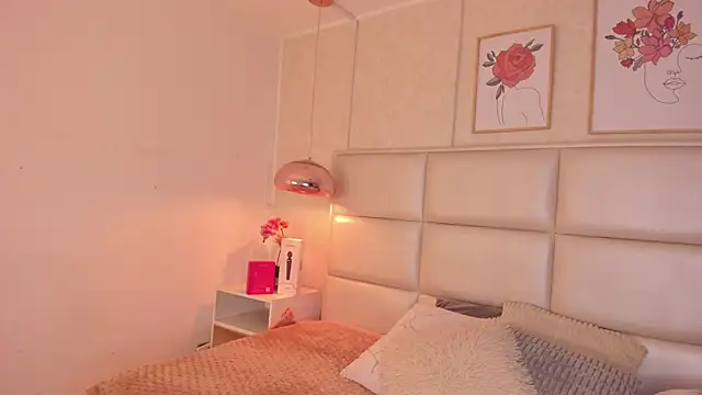 Aily Yozuko online show from April 2026 02:36:02 AM