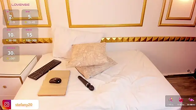 amor smith  online show from March 2025 08:34:02 AM