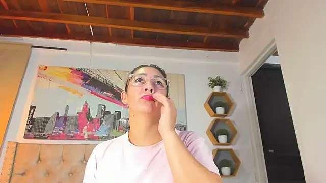 Snapshot of Anya_Texas chatting on January 2025 12:50:02 AM Anya Texas online show from January 2025 12:50:02 AM