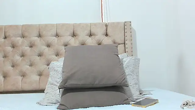 Snapshot of Anya_Texas chatting on September 2025 07:35:01 PM Anya Texas online show from September 2025 07:35:01 PM