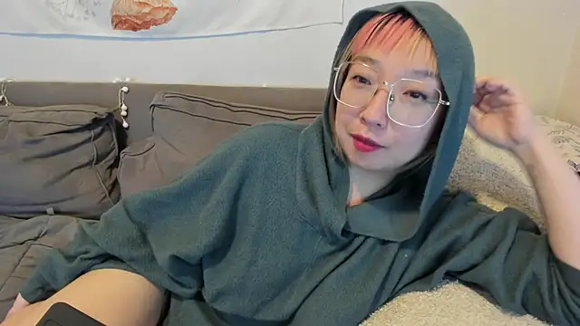 luxgray online show from December 2024 02:19:02 AM