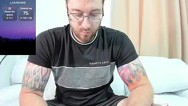 Snapshot of JayXCee_Official chatting on February 2026 01:35:02 AM JayXCee Official online show from February 2026 01:35:02 AM