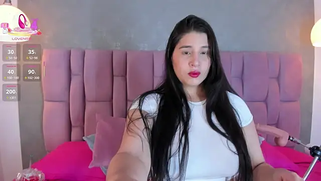 brithanyadams23 online show from March 2025 03:11:01 AM