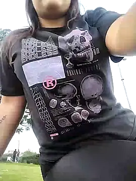 Liancy online show from December 2024 09:52:01 PM