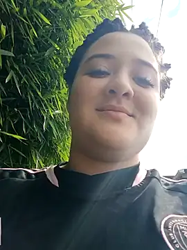 Liancy online show from January 2025 07:18:02 PM