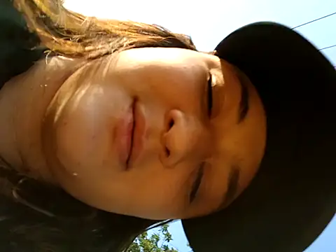 Liancy online show from January 2025 09:58:01 PM