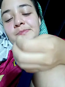 Liancy online show from November 2025 03:17:01 AM