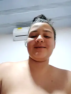 Liancy online show from December 2025 09:21:02 PM