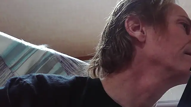 Snapshot of Mikemustang chatting on February 2025 11:54:01 PM Mikemustang online show from February 2025 11:54:01 PM