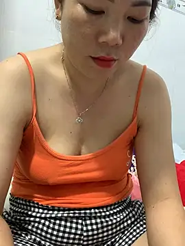 Snapshot of Baby-bigtits chatting on March 2025 10:33:02 AM Baby-bigtits online show from March 2025 10:33:02 AM