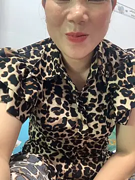 Snapshot of Baby-bigtits chatting on October 2025 03:04:01 AM Baby-bigtits online show from October 2025 03:04:01 AM