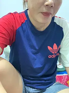 Snapshot of Baby-bigtits chatting on October 2025 04:13:01 AM Baby-bigtits online show from October 2025 04:13:01 AM