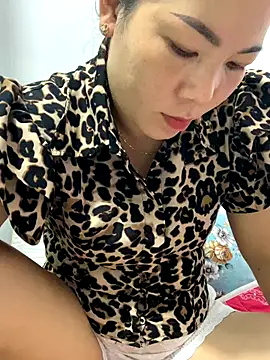 Snapshot of Baby-bigtits chatting on November 2025 04:07:01 AM Baby-bigtits online show from November 2025 04:07:01 AM