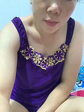 Snapshot of Baby-bigtits chatting on November 2025 11:47:02 PM Baby-bigtits online show from November 2025 11:47:02 PM