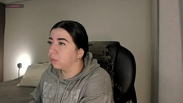 Snapshot of Im_coco chatting on November 2025 09:43:02 AM Im coco online show from November 2025 09:43:02 AM