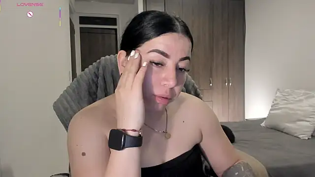 Snapshot of Im_coco chatting on December 2025 11:43:02 PM Im coco online show from December 2025 11:43:02 PM