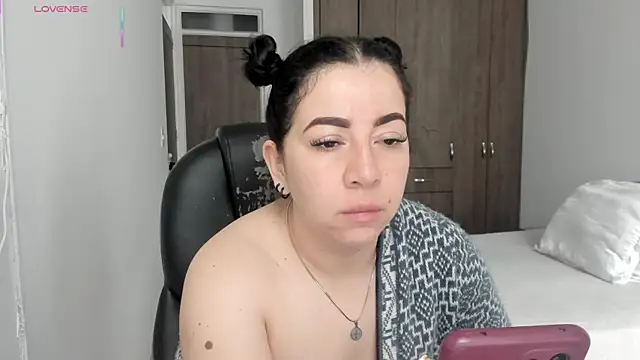 Snapshot of Im_coco chatting on December 2025 11:39:02 AM Im coco online show from December 2025 11:39:02 AM