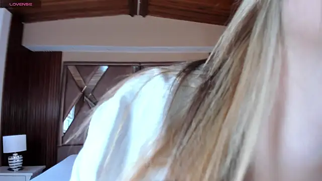 IsabellaaJoness online show from January 2026 11:47:01 AM