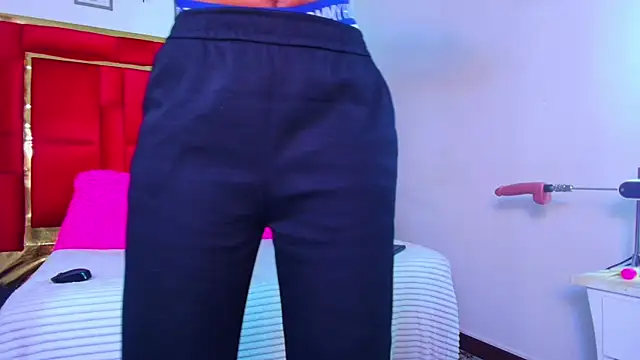 CoralHarrinson online show from September 2025 05:25:01 PM