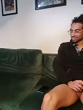 Redfloweer1 online show from September 2025 04:41:01 PM