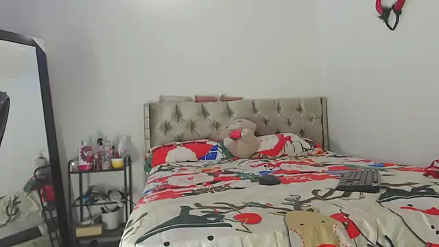 daniela starks online show from December 2025 11:11:01 PM