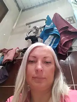 Snapshot of cutecatXXX chatting on December 2024 08:51:01 PM cutecatXXX online show from December 2024 08:51:01 PM