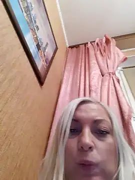 Snapshot of cutecatXXX chatting on December 2024 09:50:01 PM cutecatXXX online show from December 2024 09:50:01 PM